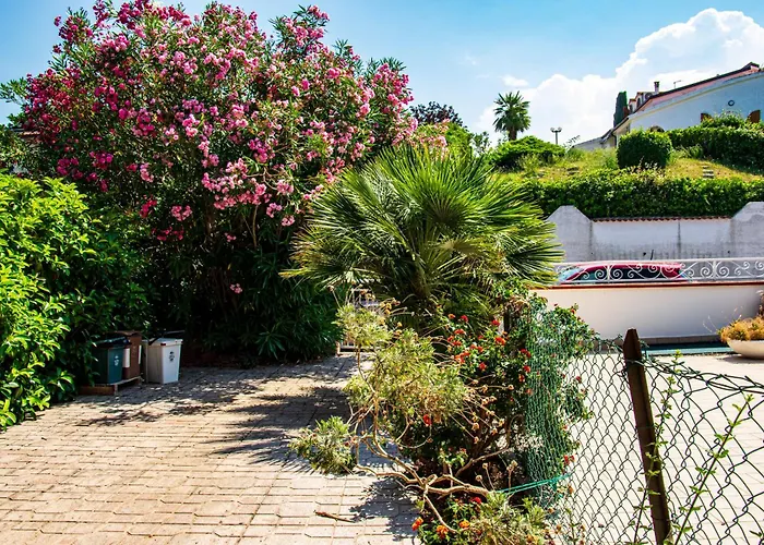 La Casa Di Lucia Holiday home Marcelli